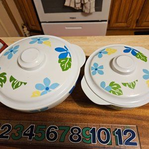 Vintage Sitco Melamineware two bowls with lids pretty design